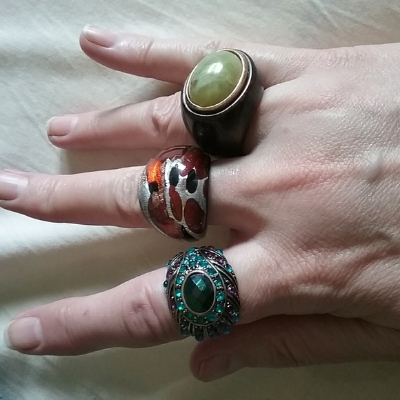 Trio of rings - Picture 2 of 3